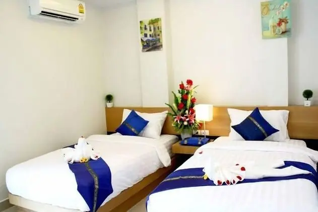 Deluxe Twin Bed with Balcony