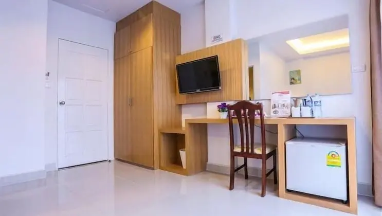 Deluxe Twin Bed with Balcony