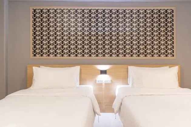 Superior Corner Room