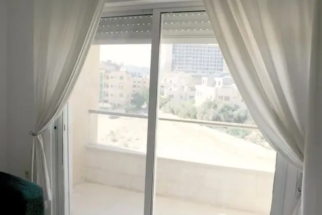 City view Small 2 bedroom apartment