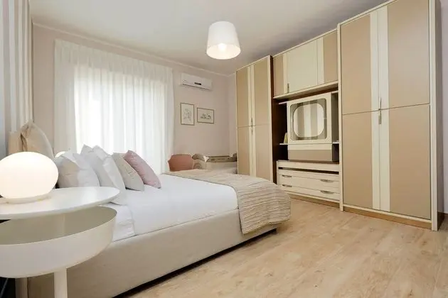 Apart Daire, 3 Yatak Odası (The Place to Be)