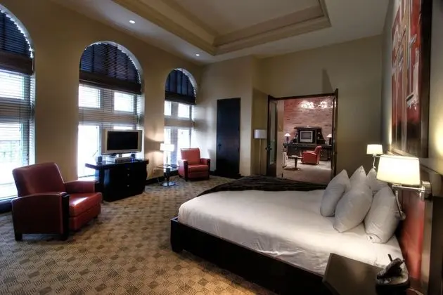 Çatı Katı Süiti (Penthouse)