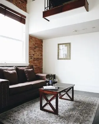 Çatı Katı Süiti (Penthouse)