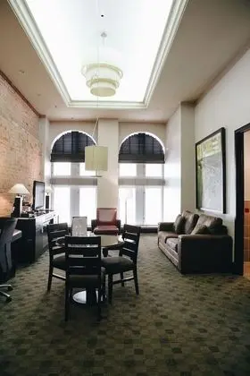 Çatı Katı Süiti (Penthouse)