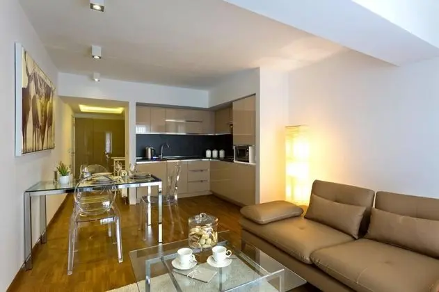 Teraslı Suit Oda, Şehir Manzaralı