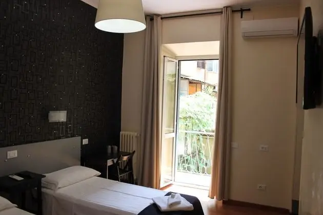 Deluxe Üç Kişilik Oda (Deluxe)
