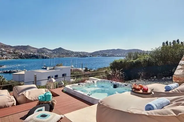 Villa, 3 Yatak Odası, Sıcak Su Havuzu, Deniz Manzaralı