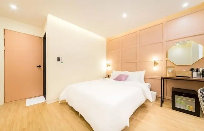 Tek Büyük Yataklı Oda (Design)