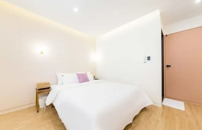 Tek Büyük Yataklı Oda (Design)