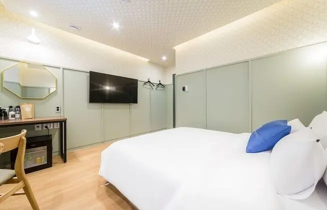 Tek Büyük Yataklı Oda (Design)