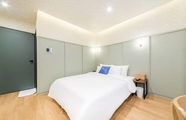 Tek Büyük Yataklı Oda (Design)