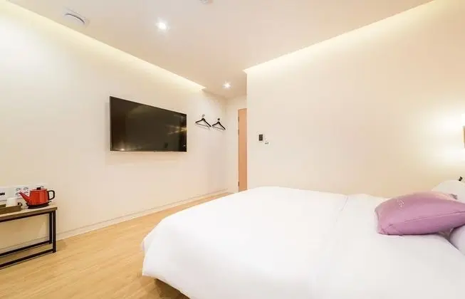 Tek Büyük Yataklı Oda (Design)