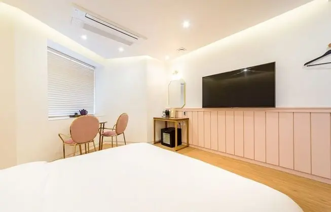 Tek Büyük Yataklı Oda (River)