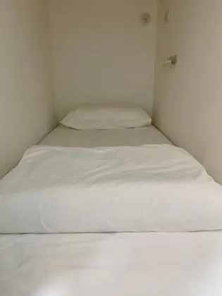 Ortak Ranzalı Oda, Sadece kadınlar için