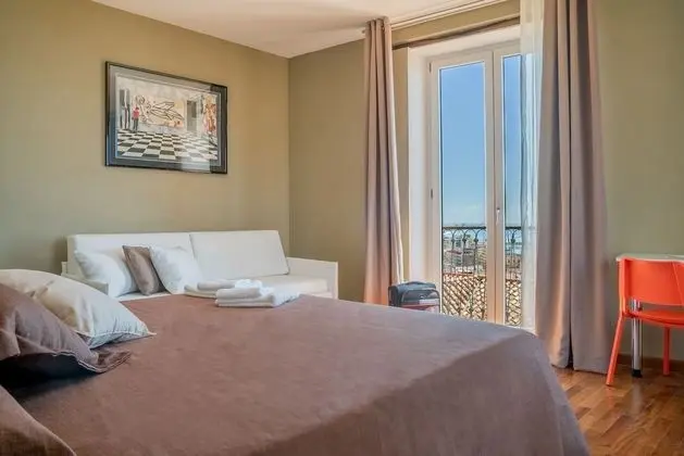 Family Oda, Deniz Manzaralı (Via Porta di Ronca, 27)