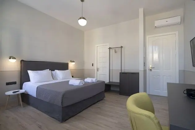 Arch Suite with Partial Acropolis View