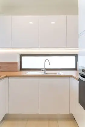 2 Bedroom Maisonete with Sea View
