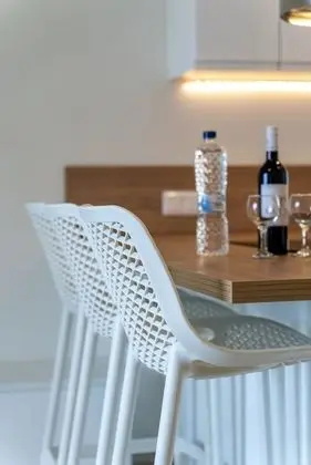2 Bedroom Maisonete with Sea View