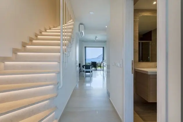 2 Bedroom Maisonete with Sea View