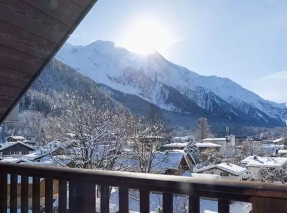 Superior Üç Kişilik Oda (Vue Mont Blanc)