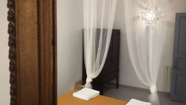 Tek Büyük Yataklı Oda (La Ocra)