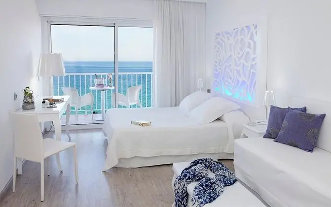 Tek Büyük Yataklı Oda, Deniz Manzaralı