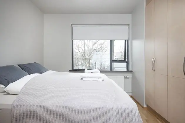 Premium Sea view Apartment with balcony - free parking