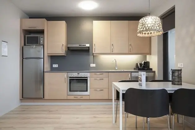 Premium Sea view Apartment with balcony - free parking