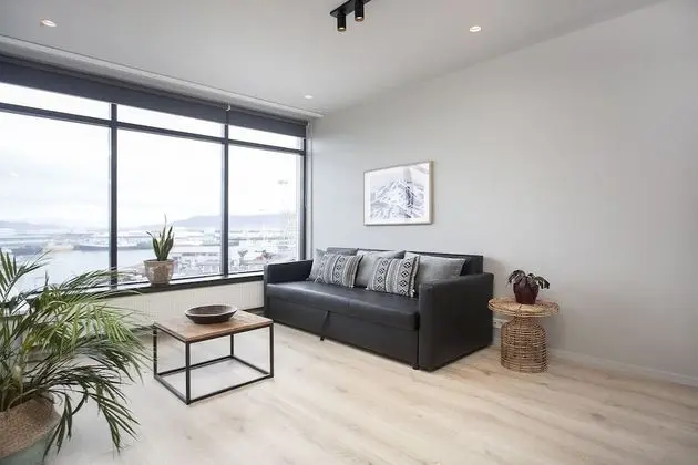 Premium Sea view Apartment with balcony - free parking
