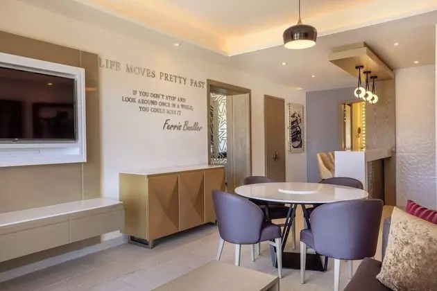 Directors Suite One Bedroom