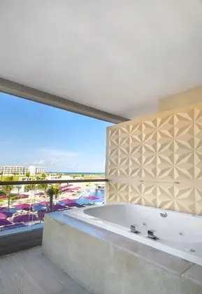 Directors Suite One Bedroom
