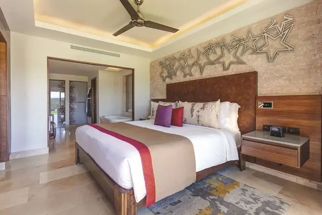 STAR Class Director's Suite
