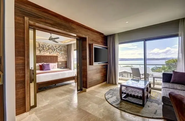 STAR Class Director's Suite