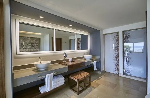 STAR Class Director's Suite