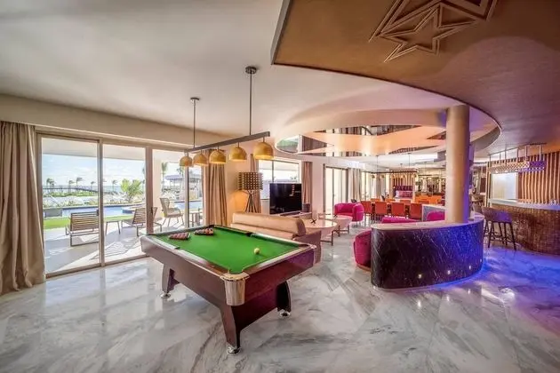 STAR Class Producers Three Bedroom Suite