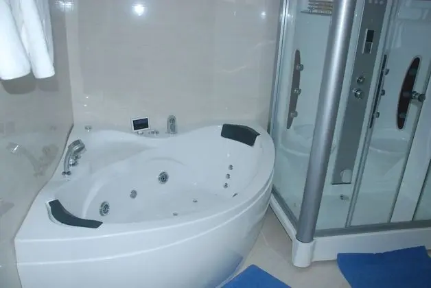 Deluxe Tek Büyük Yataklı Oda, Şehir Manzaralı