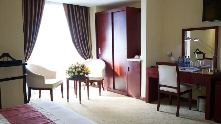 Tek Büyük Yataklı Oda, Şehir Manzaralı