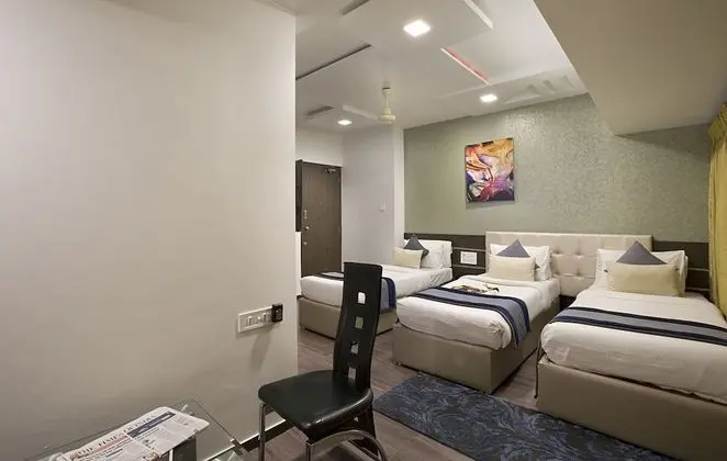 Deluxe Üç Kişilik Oda