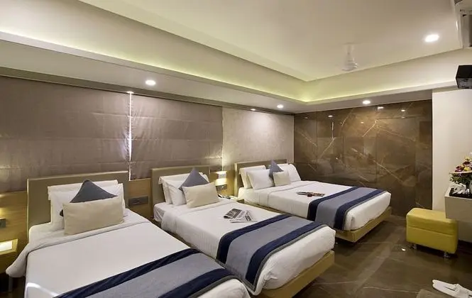 Deluxe Üç Kişilik Oda