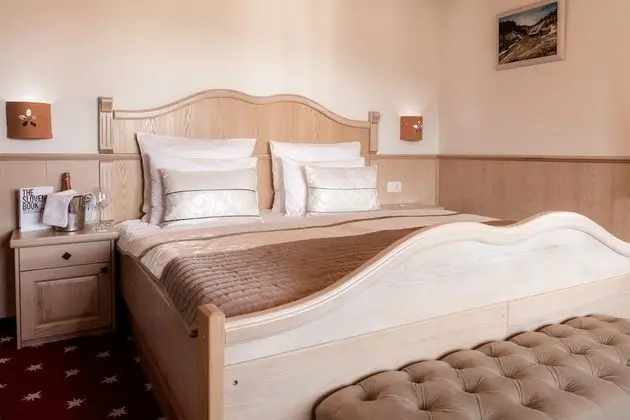 Basic Tek Büyük veya İki Ayrı Yataklı Oda