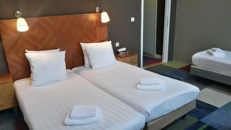 Üç Kişilik Oda, Banyolu/Duşlu