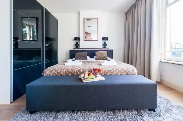 Çatı Katı Süiti (Penthouse)