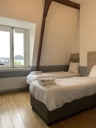 Çatı Katı Süiti (Penthouse), Birden Çok Yatak
