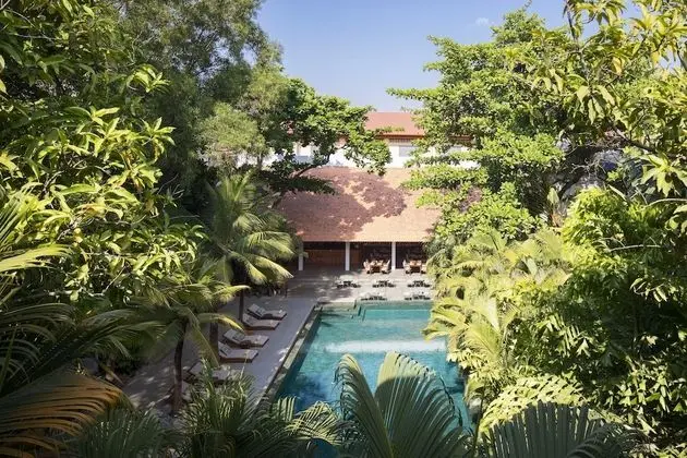 Deluxe Room Pool View