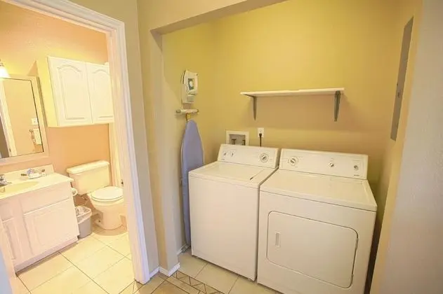 Condo, 2 Bedrooms, 2nd Floor