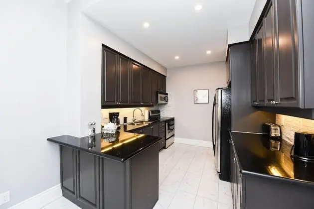 Royal Apart Daire, 2 Yatak Odası, Mutfak, Şehir Manzaralı
