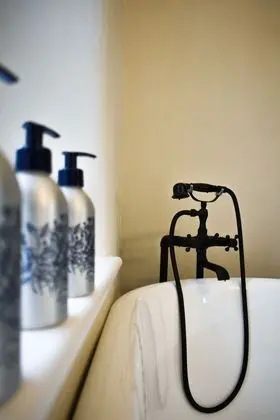 Luxury Tek Büyük Yataklı Oda, 1 En Büyük (King) Boy Yatak ve Çekyat, Balkon, Tepe Manzaralı