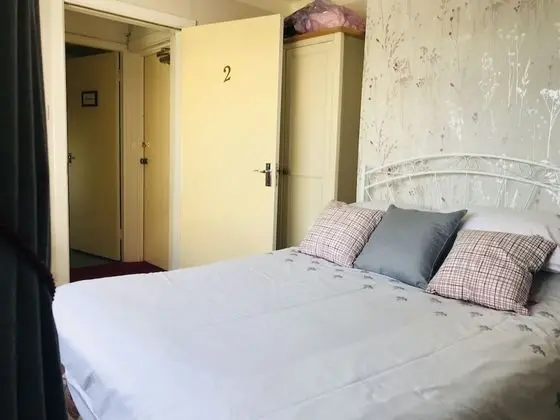 Tek Büyük Yataklı Oda, Özel Banyo (Room 3)