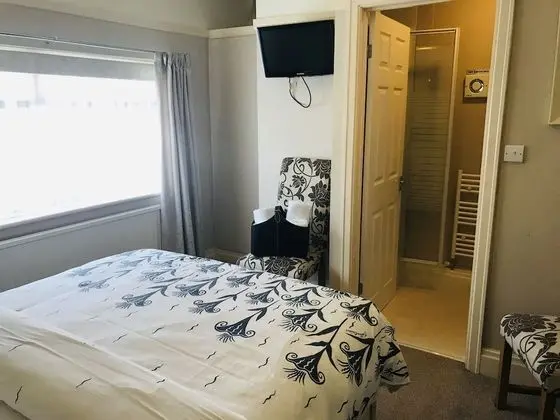 Tek Büyük Yataklı Oda, Özel Banyo (Room 3)