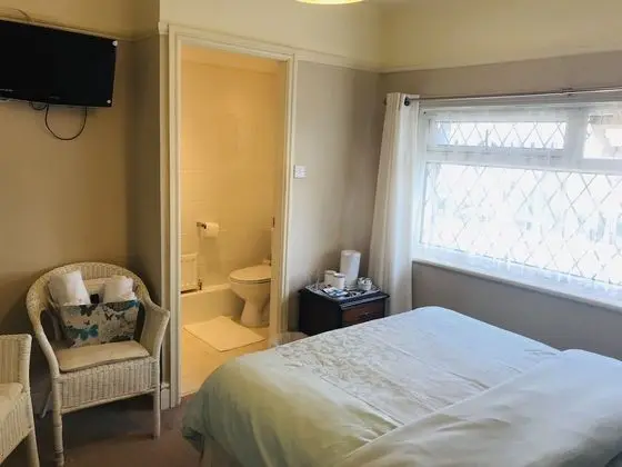 Tek Büyük Yataklı Oda, Özel Banyo (Room 3)